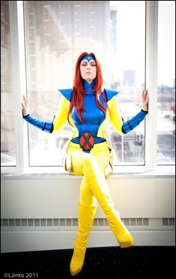 Kearstin Nicholson as '90s Jean Grey