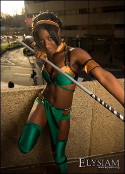 Maki Roll as Jade (Mortal Kombat) (Photo by Elysiam Entertainment)
