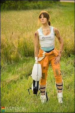 Sirene as Chell [Portal 2] (Photo by Elemental Photography)