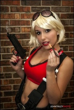 Liana Richardson as Fem Duke Nukem (Photo by John T. Riley)