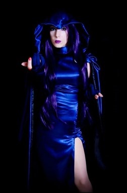 Neferet as Raven (Photo by Sebastian Gambolati)