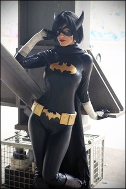 Tenleid Cosplay as Black Bat