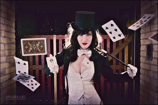 Ashe Rogue as Zatanna (Photo by Angela Lau)