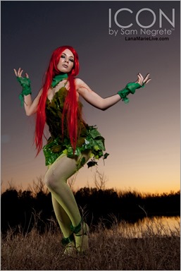 LanaCosplay as Poison Ivy (Photo by Sam Negrete)